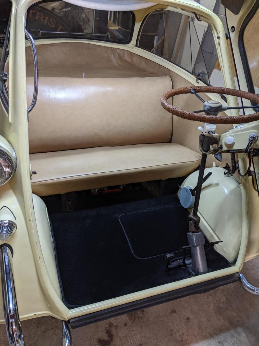 Интерьер BMW Isetta 300 1958 года  (NA) (фото 51 из 66)